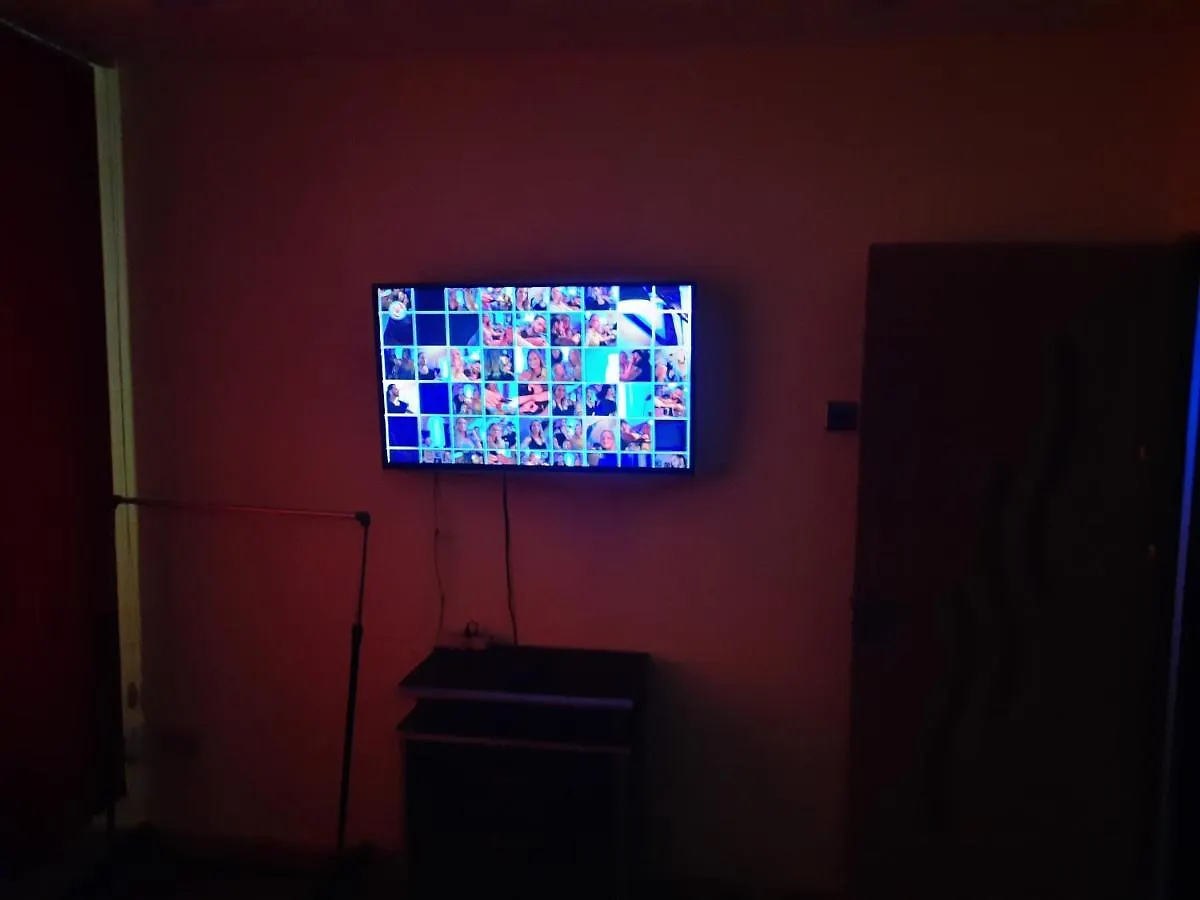 Apt 2 Camere Non Party And Free Wifii Bucharest