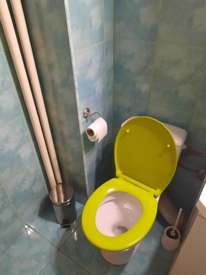 Apt 2 Camere Non Party And Free Wifii Bucharest 0*,